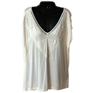 Lace & Crochet Accent Off-White Cap Sleeve Or Sleeveless T-Shirt Rayon B…